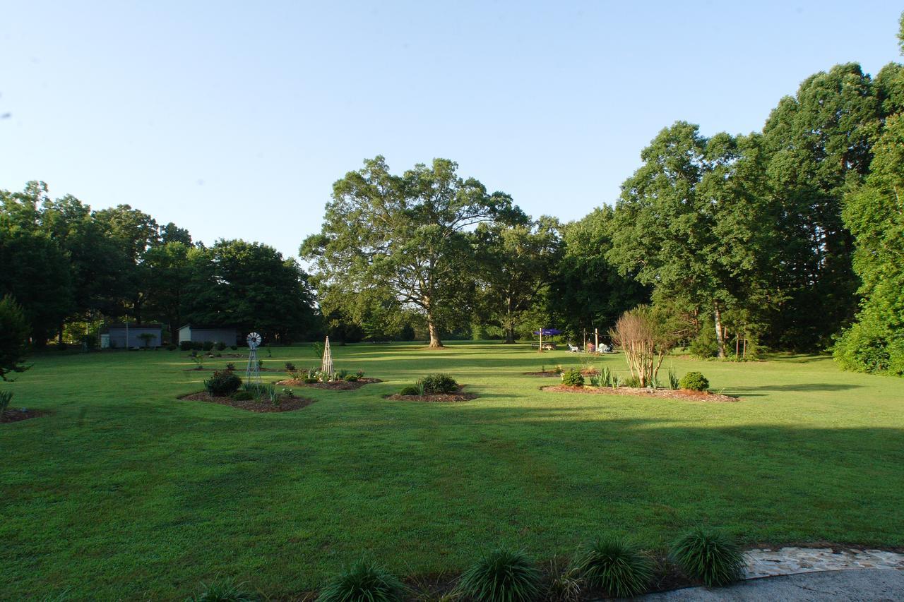 Seven Oaks Inn Bed&Breakfast Highpoint Eksteriør bilde